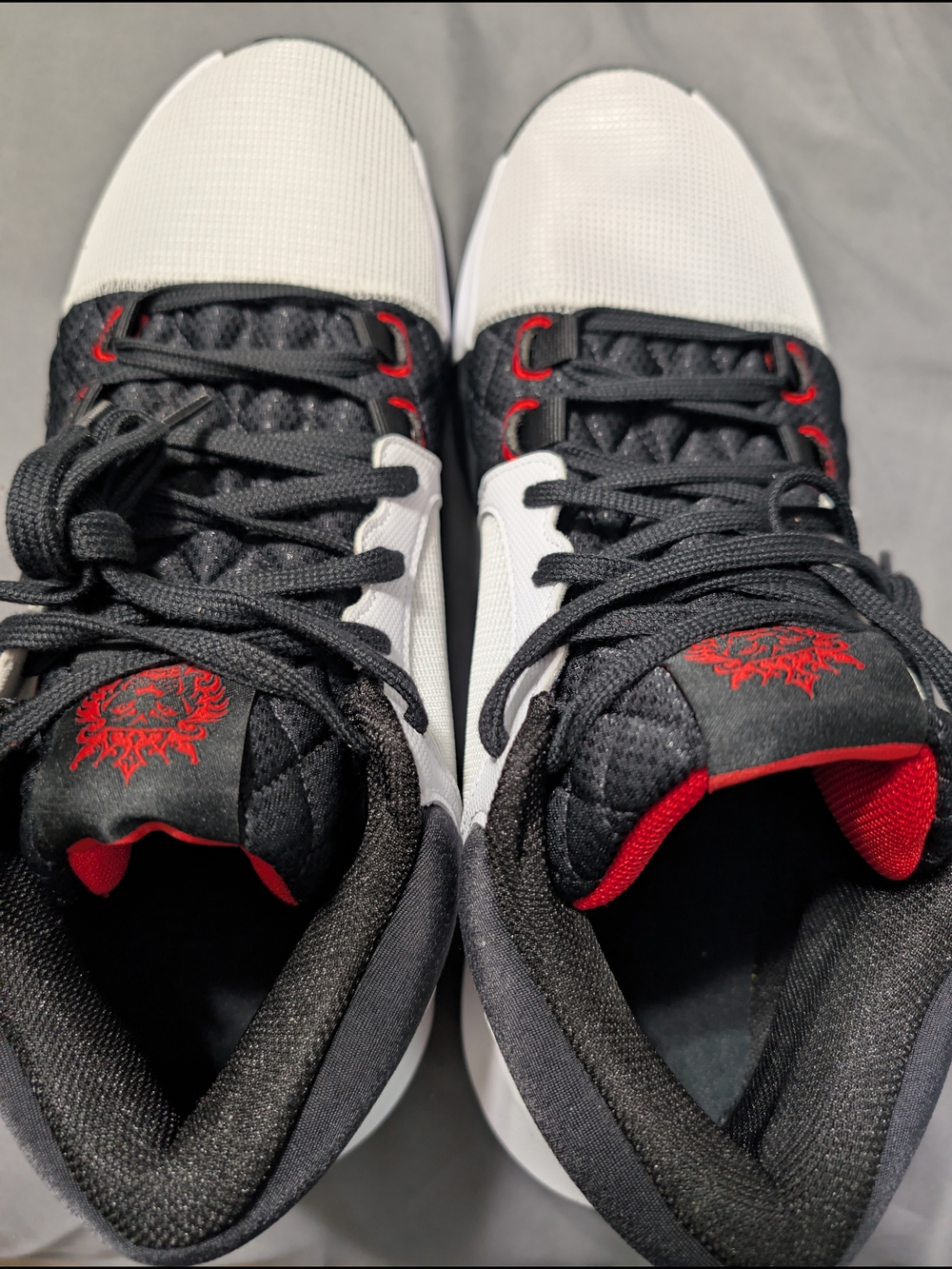 Nike LeBron Witness VIII